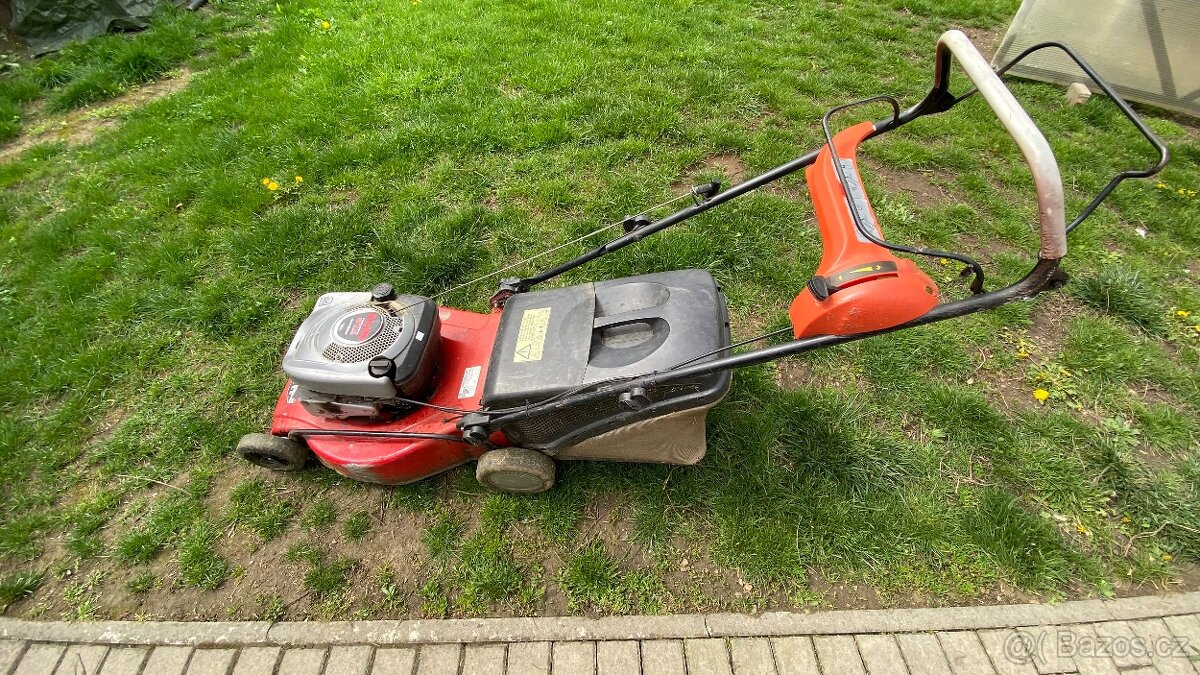 Sekačka Briggs stratton