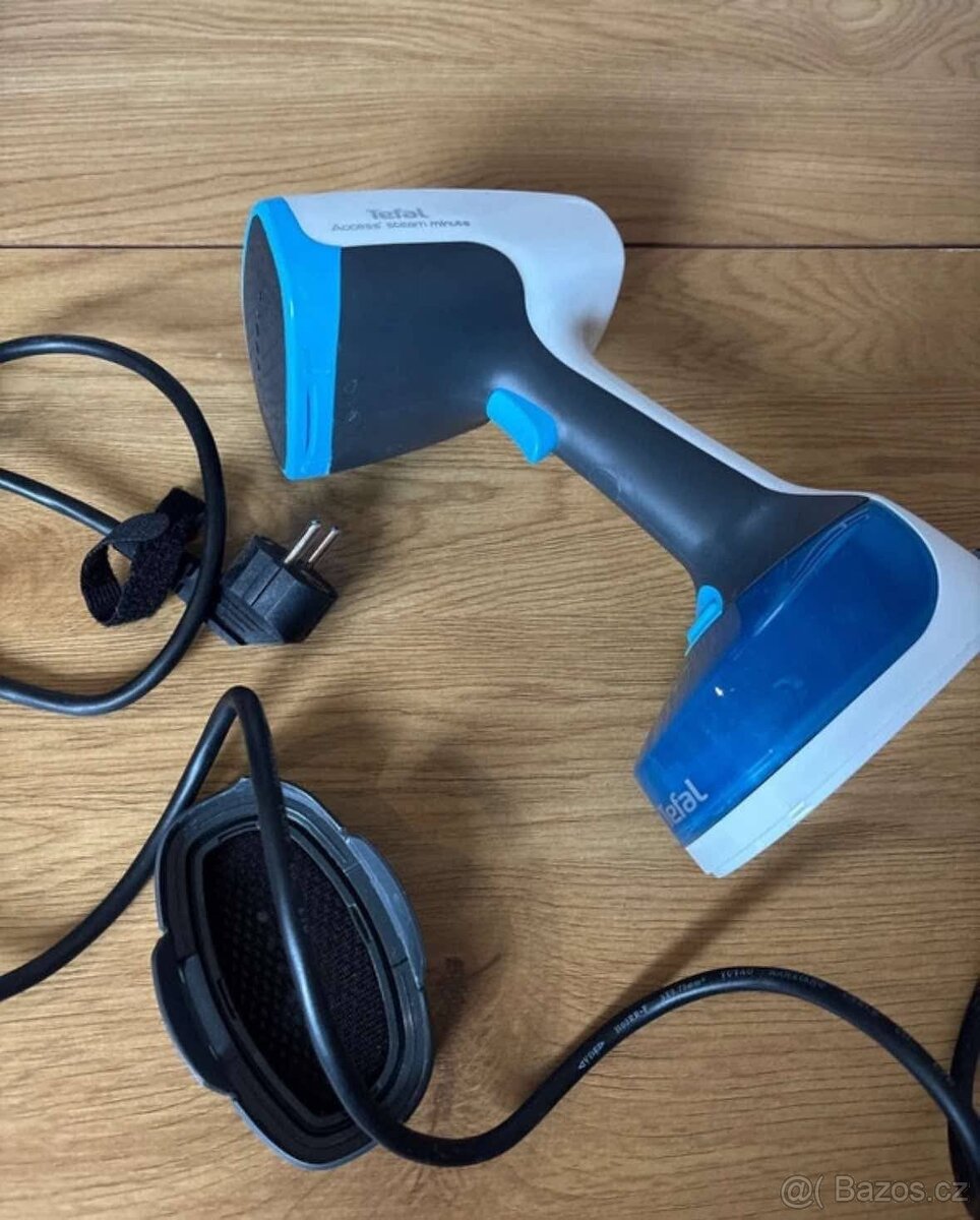Tefal napařovač oděvů