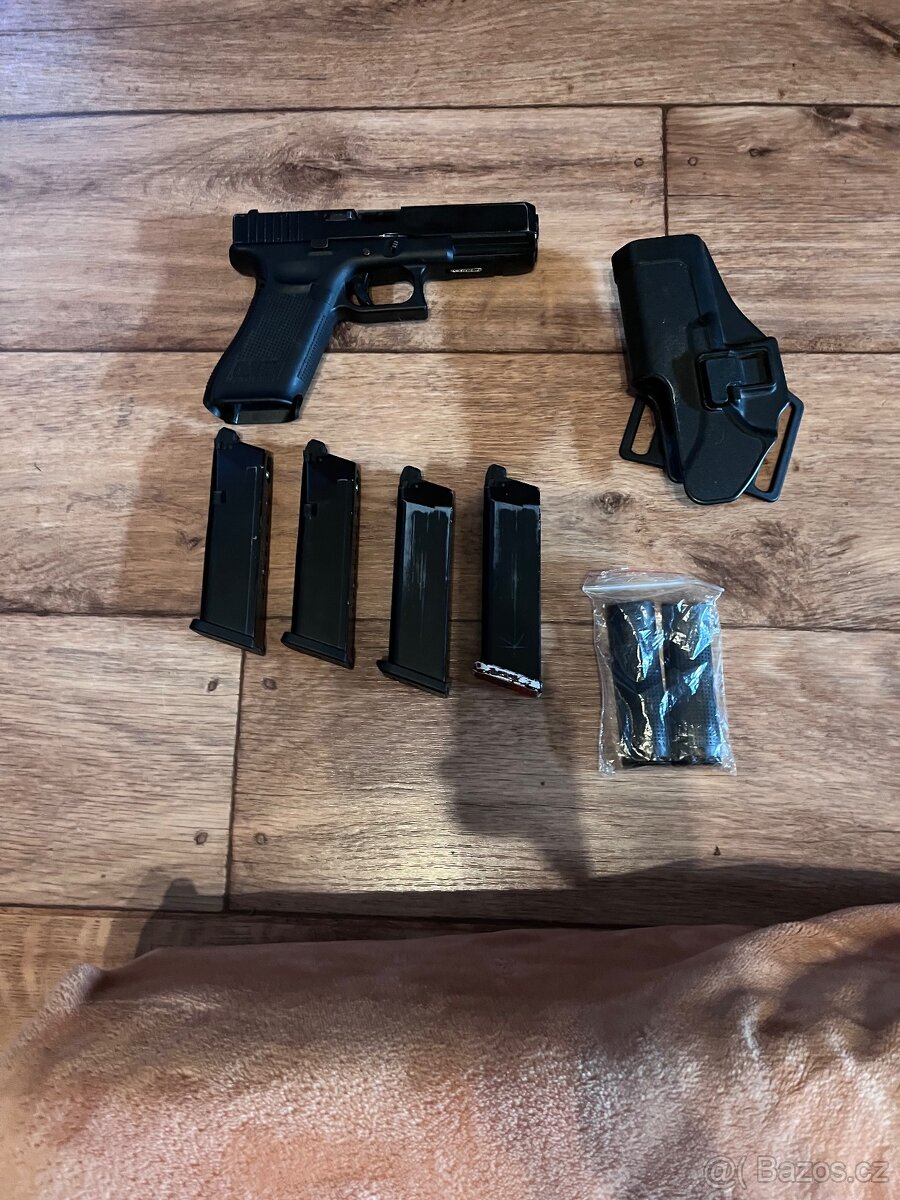 Glock 17