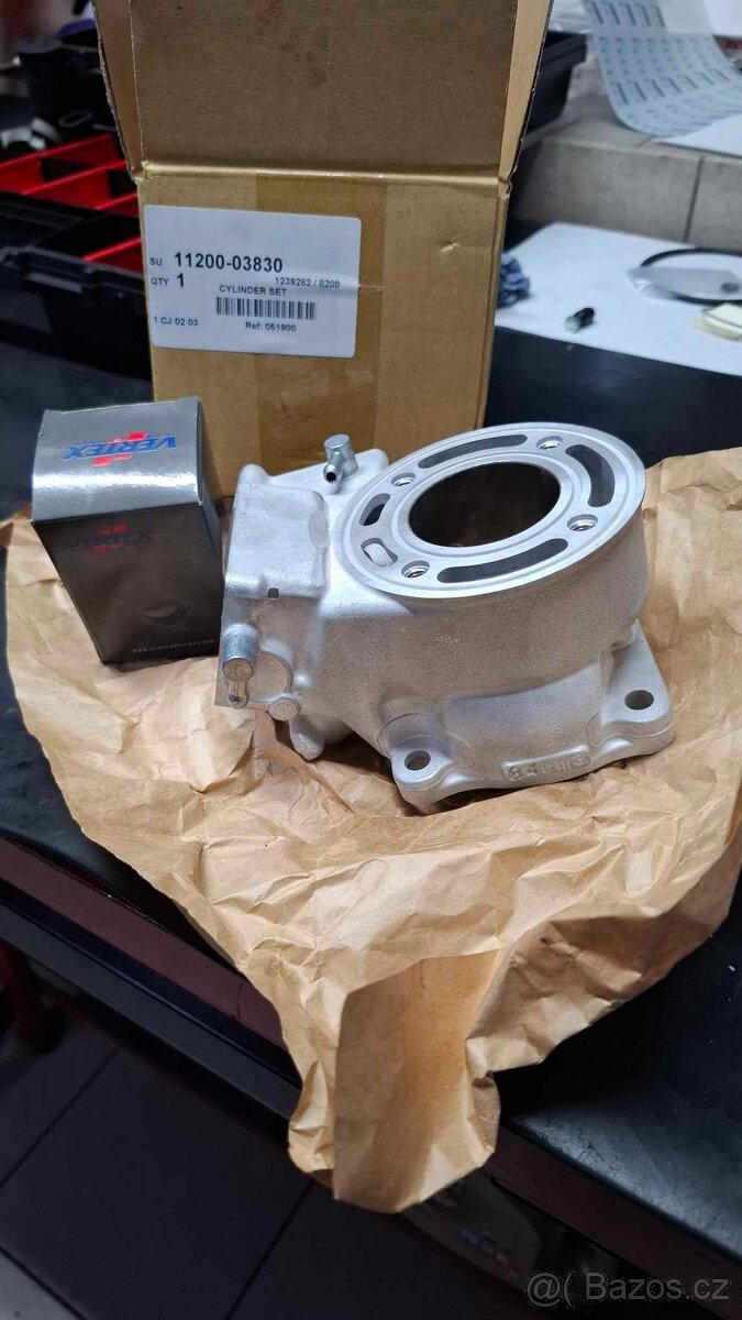 nový válec Suzuki RM 85 + píst