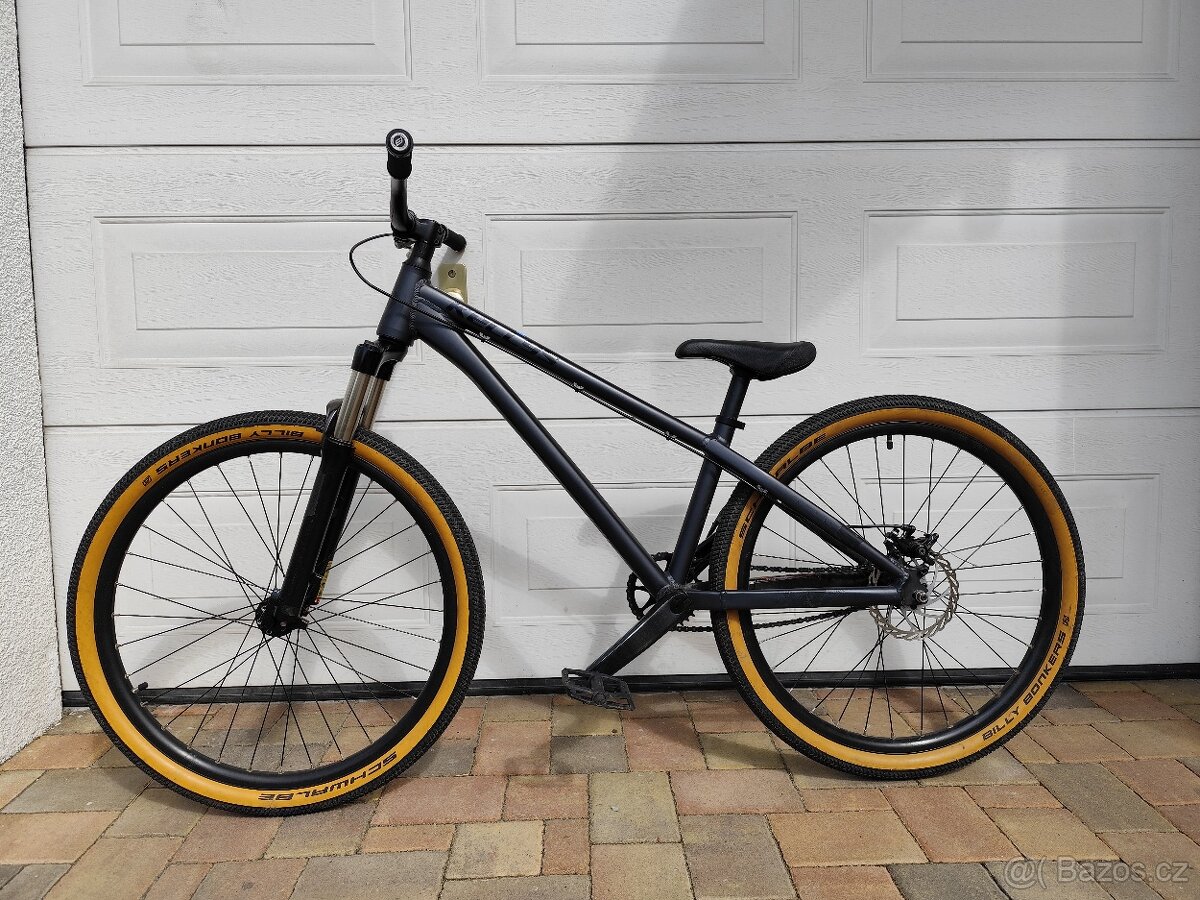 Dirtové kolo Zn. Kellys whip 30 vel. L