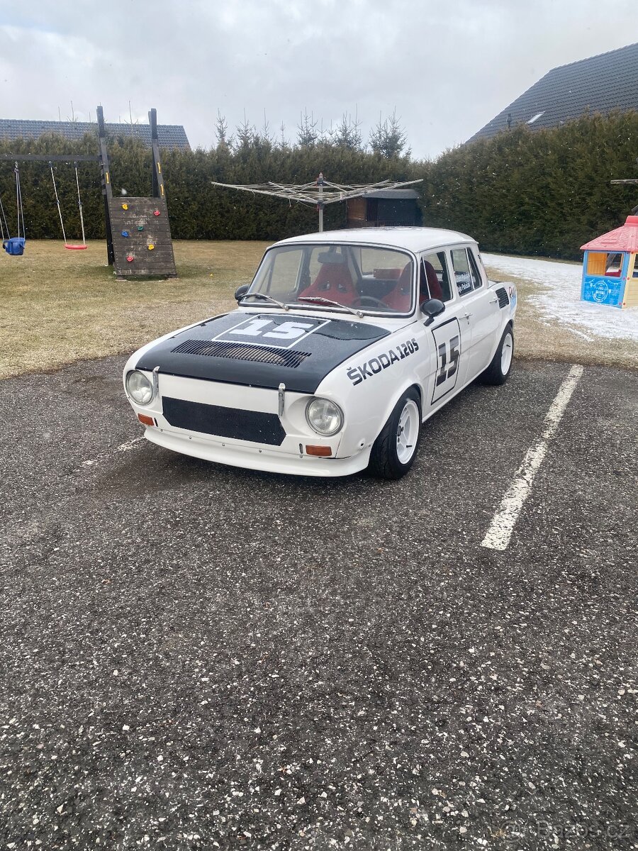 skoda 120s