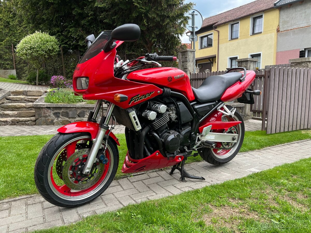 Yamaha Fazer 600