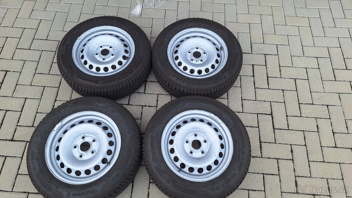 Celoroční pneu 4x Barum Qaurtaris 5 195/65 R15 H
