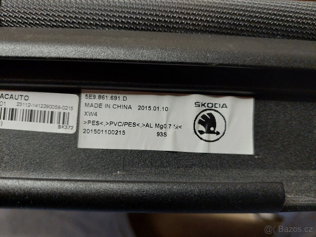 Dělící síť - stěna Škoda Octavia III combi