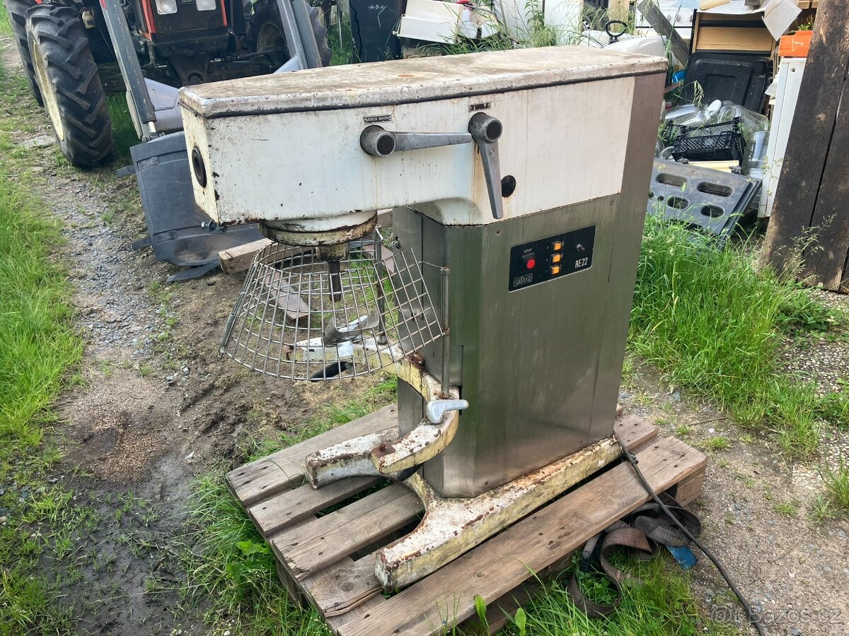 Robot Alba RE 22 rok 1997, část v nerezu