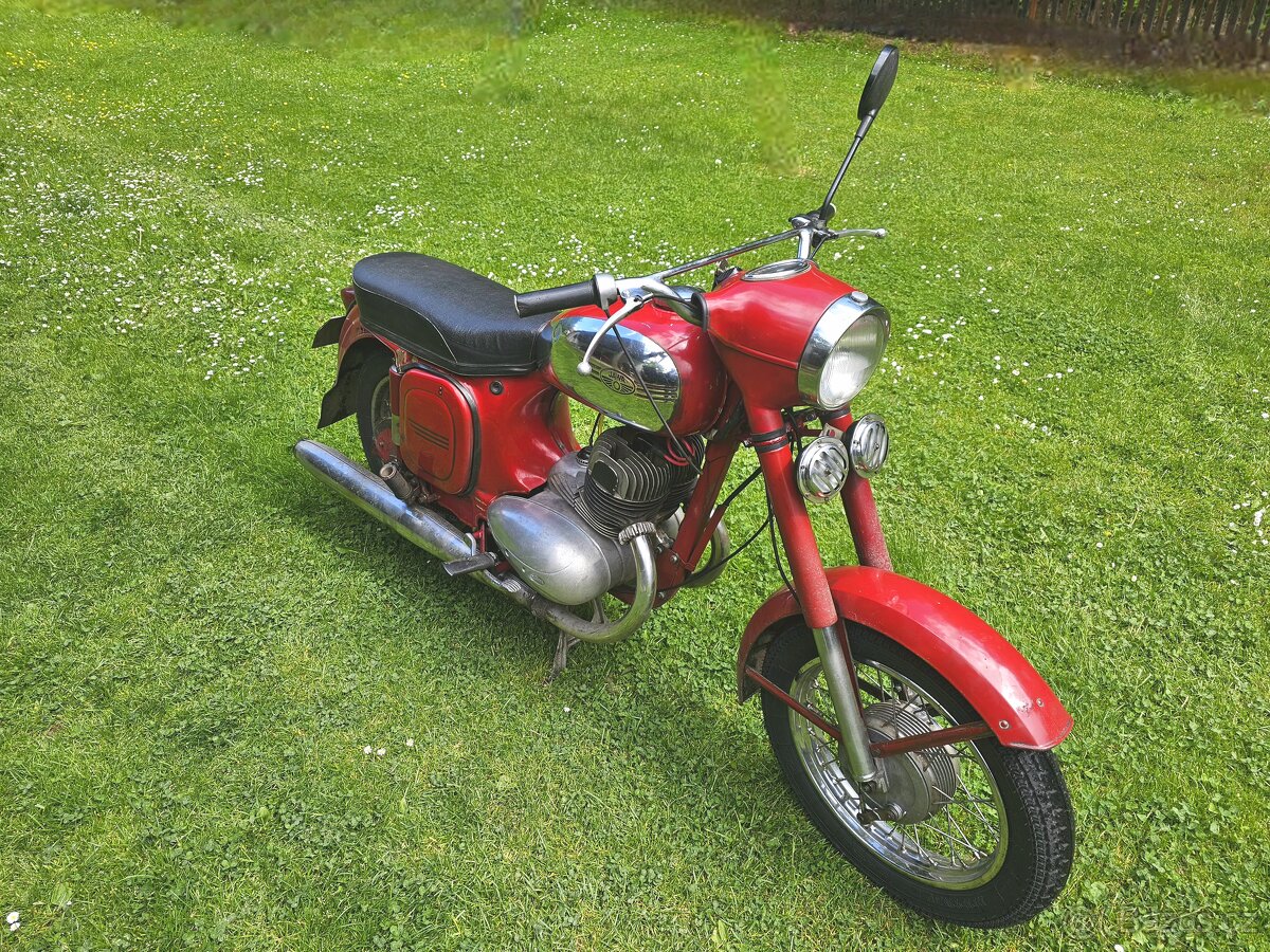 Jawa 350/360 Panelka