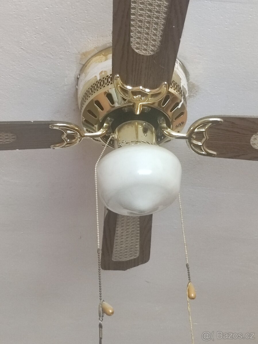 Stropní svítidlo s ventilátorem