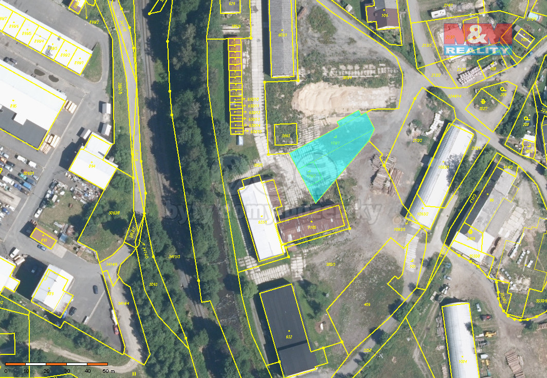 Prodej pozemků v průmyslovém areálu, 796 m², Staré Město