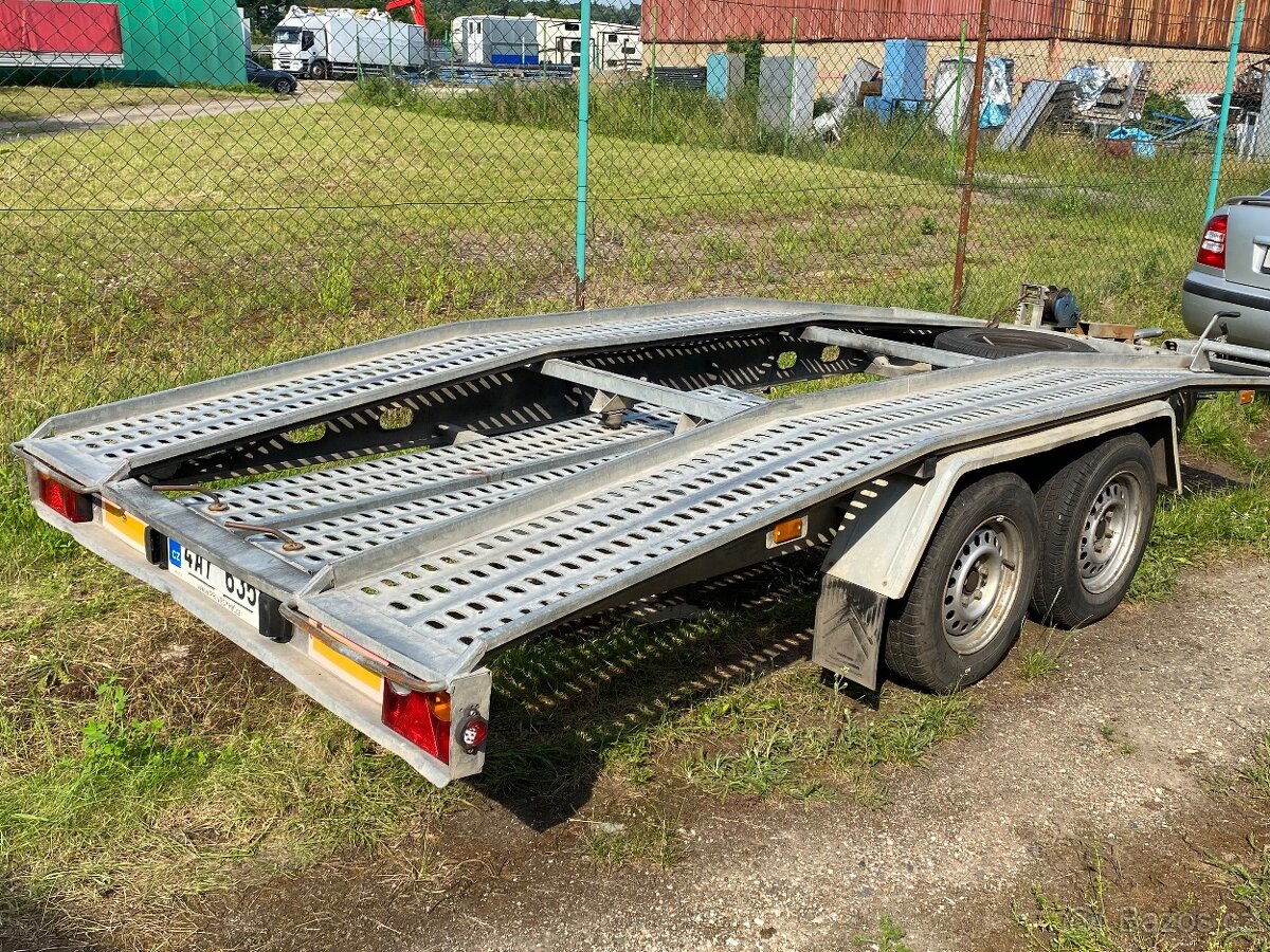 Přepravník aut Rydwan B 2.700kg