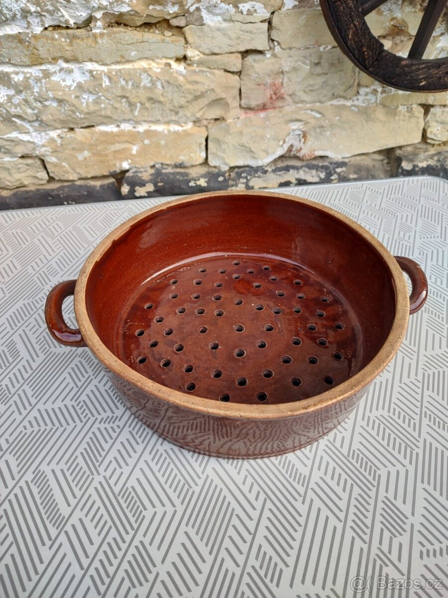 Kameninová mísa - cedník