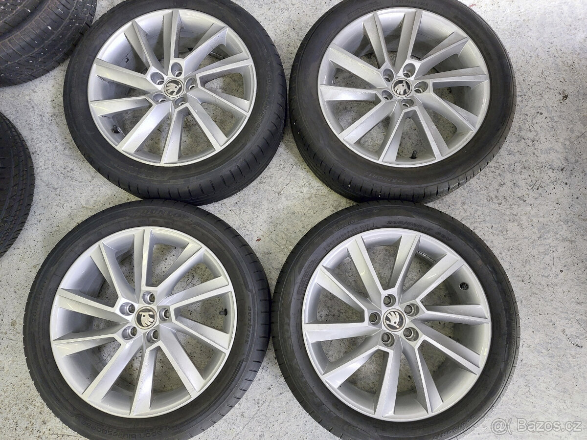 Originál alu kola 17" na Škoda Scala letní