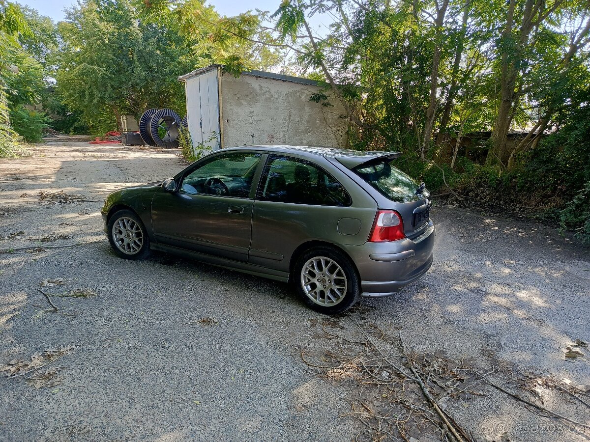 MG ROVER ZR dovoz Itálie na přihlášení nebo díly