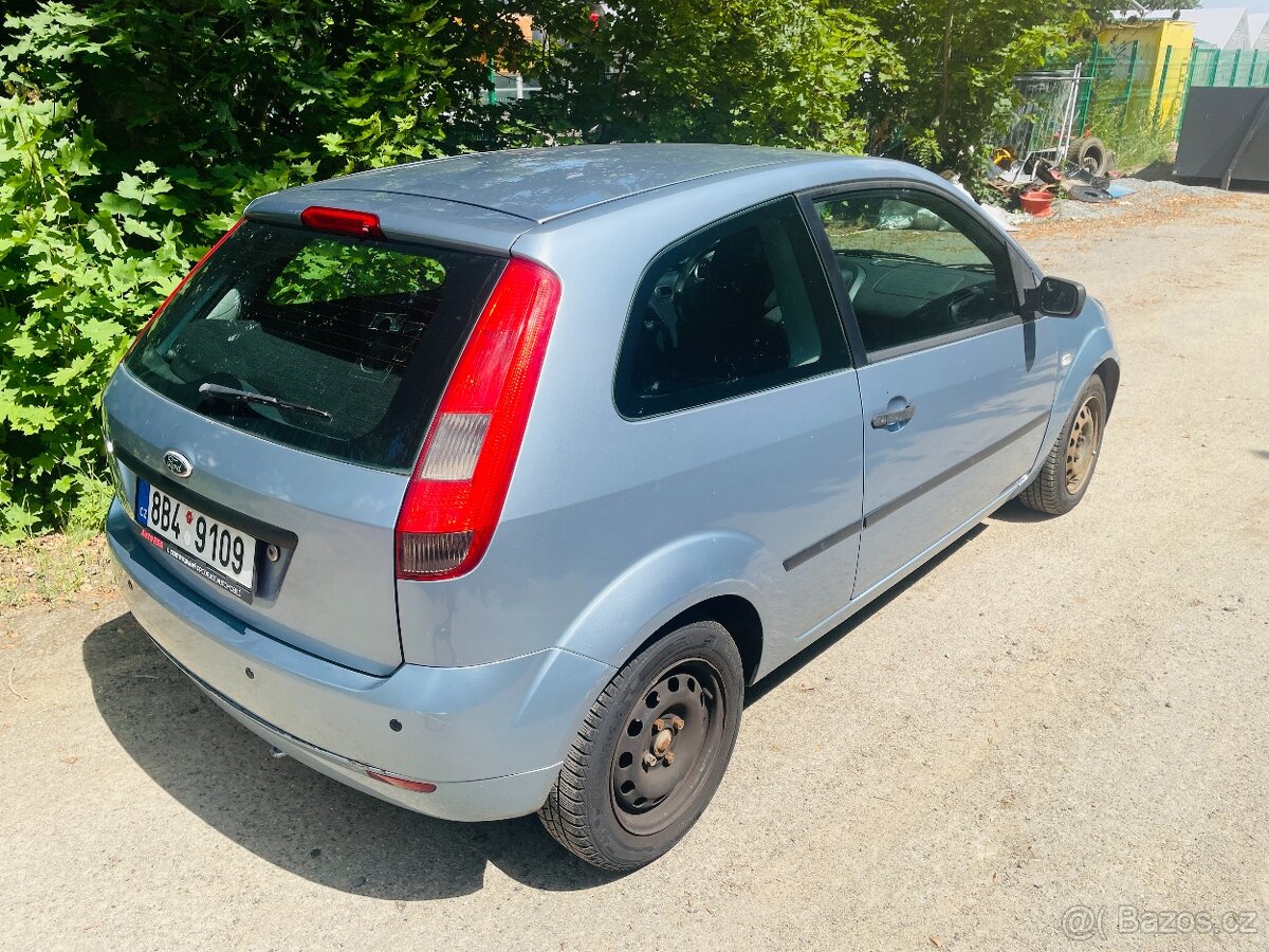 Ford Fiesta 1.3 51kw - Nová STK, Klimatizace