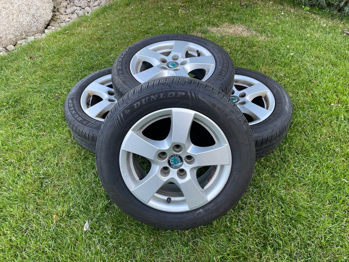 Prodám- Sada Škoda 5x100mm, ET43, R14,Celoroční 185/60R14
