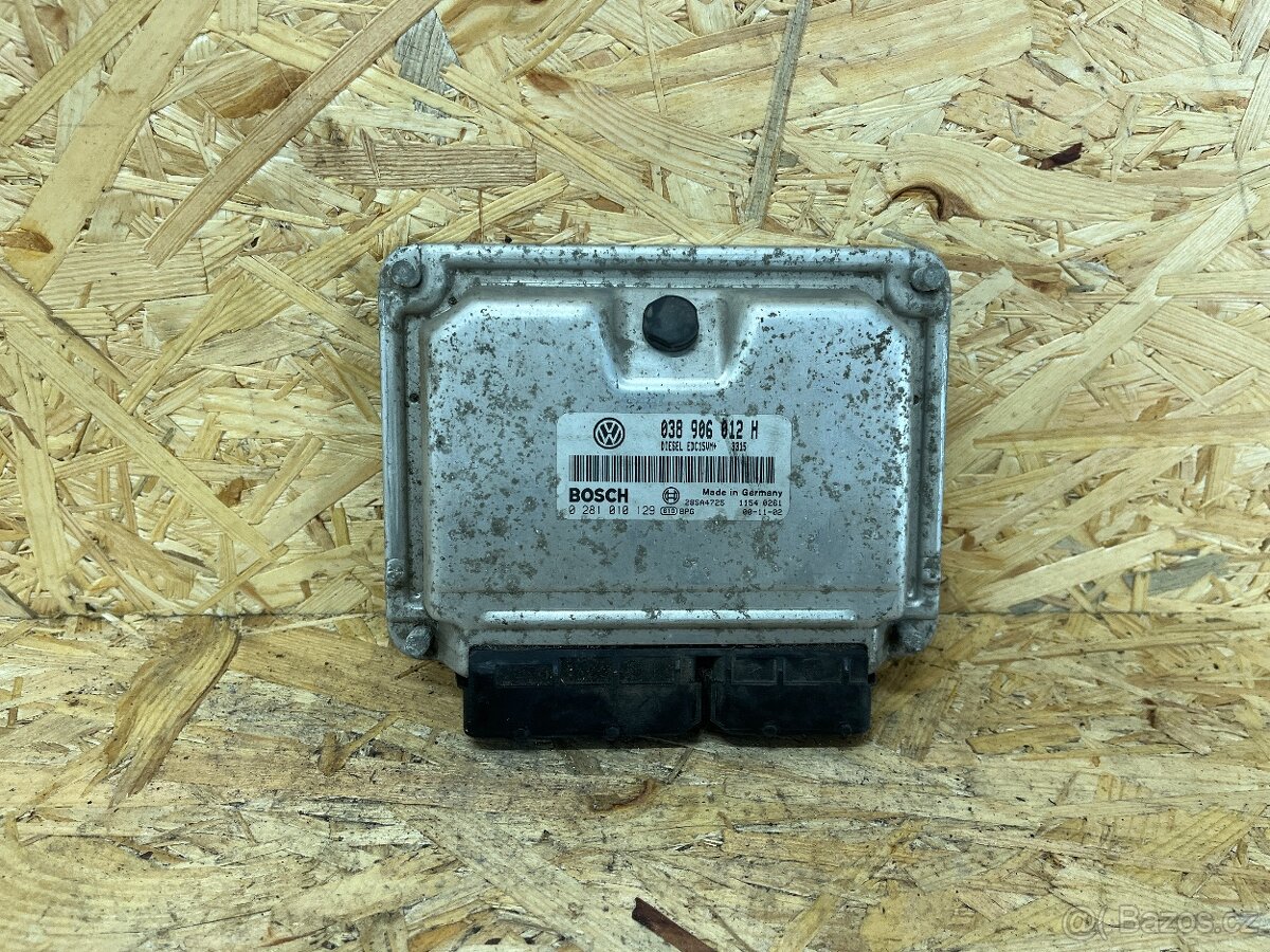 ŘÍDICÍ JEDNOTKA MOTORU 038906012H