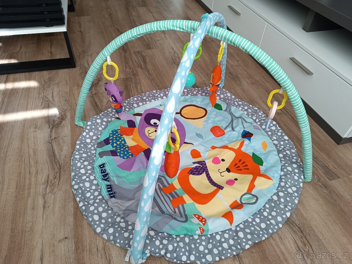 Hrací deka s hrazdou