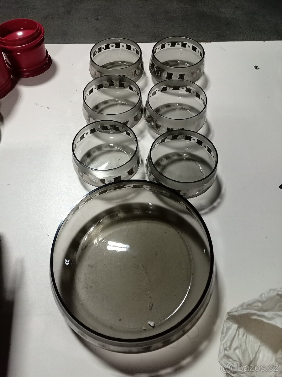 Staré salátové mísy 6+1