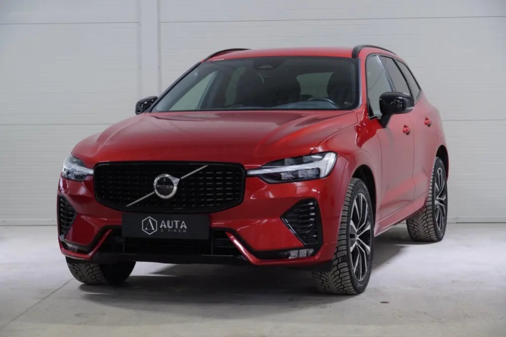 Volvo XC60, B5 AWD Plus Dark,ČR, DPH,