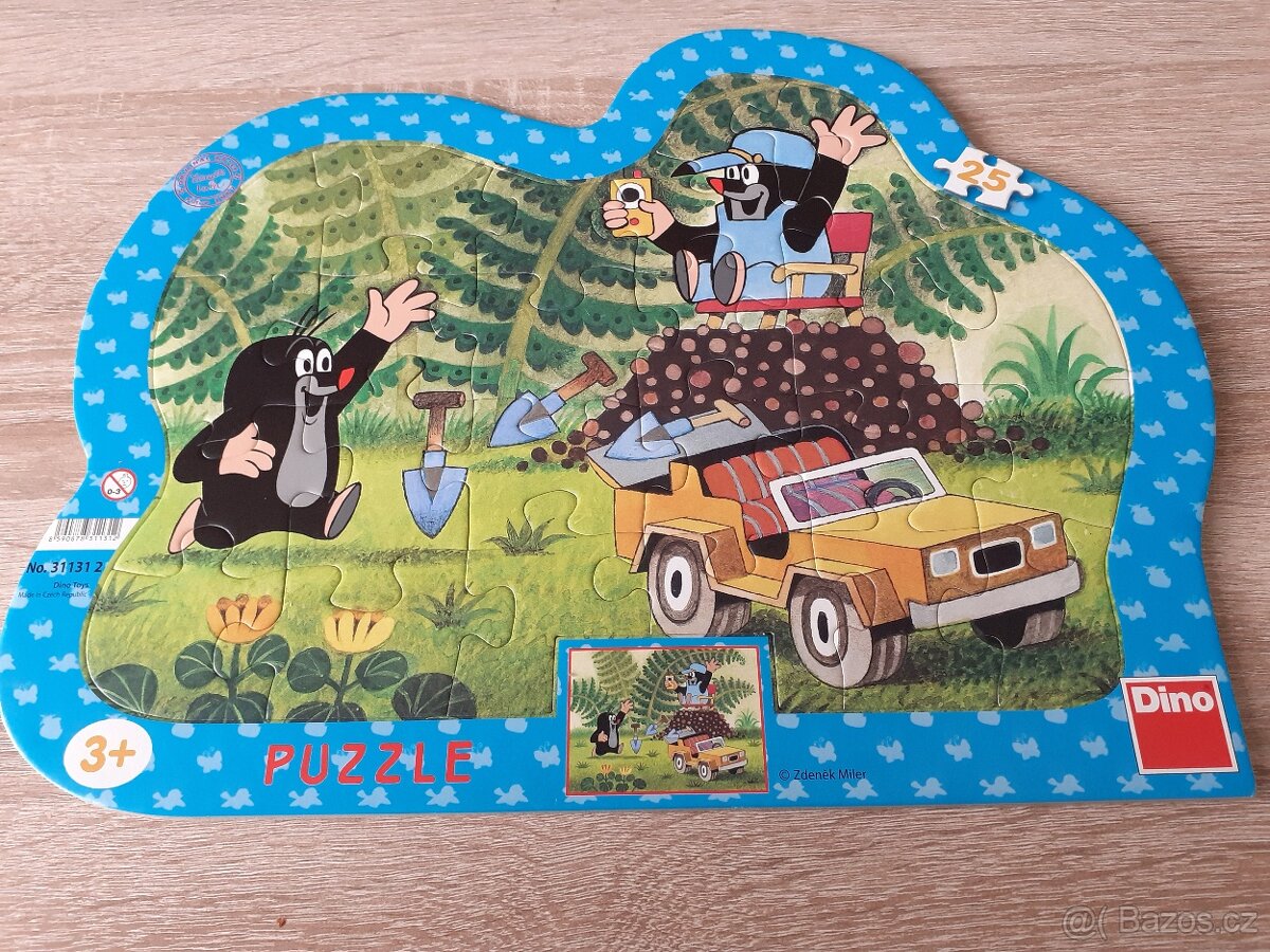 Prodám puzzle a dřevěnou zatloukačku