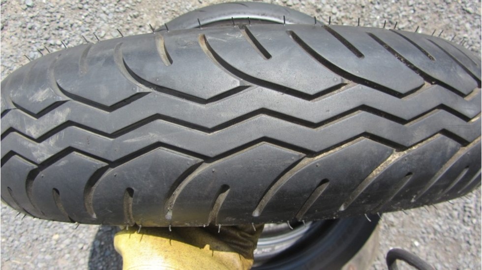 Metzeler 130/70/17, DOT2109