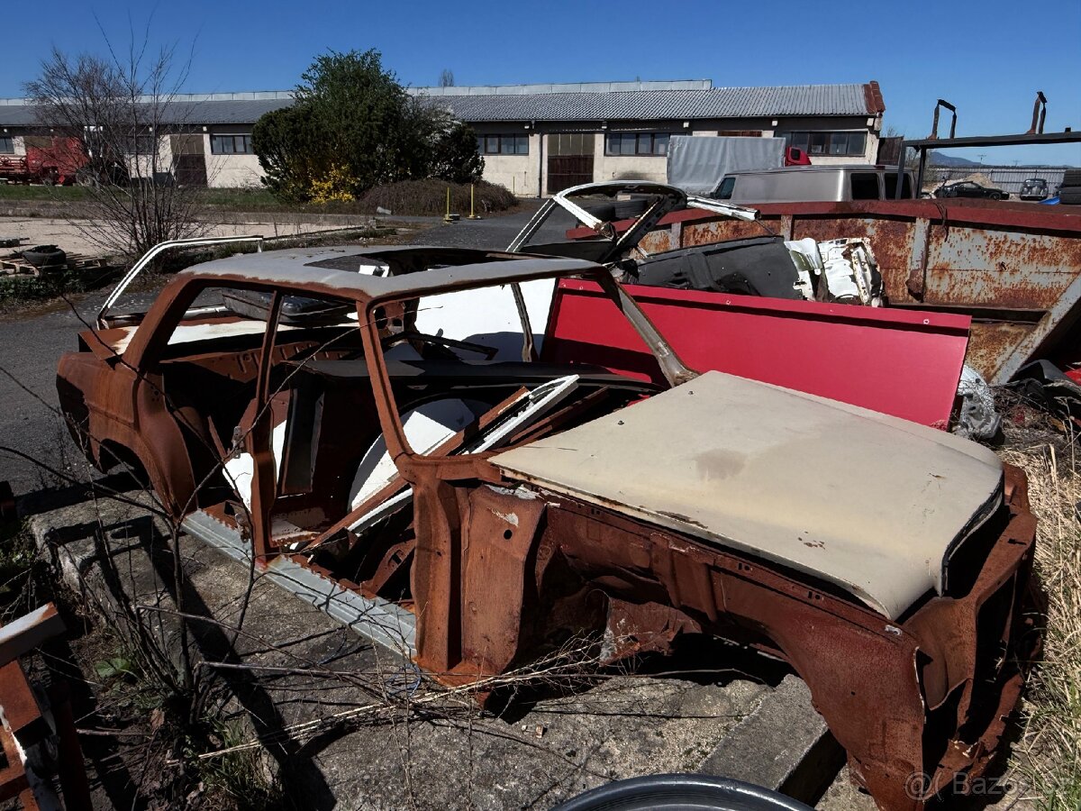 Mercedes /8 240D 3.0