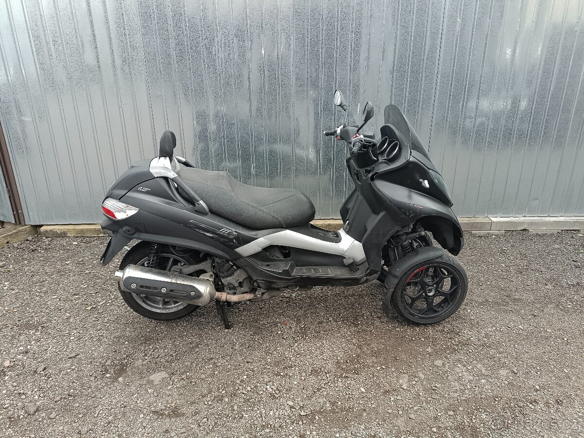 piaggio mp3 400