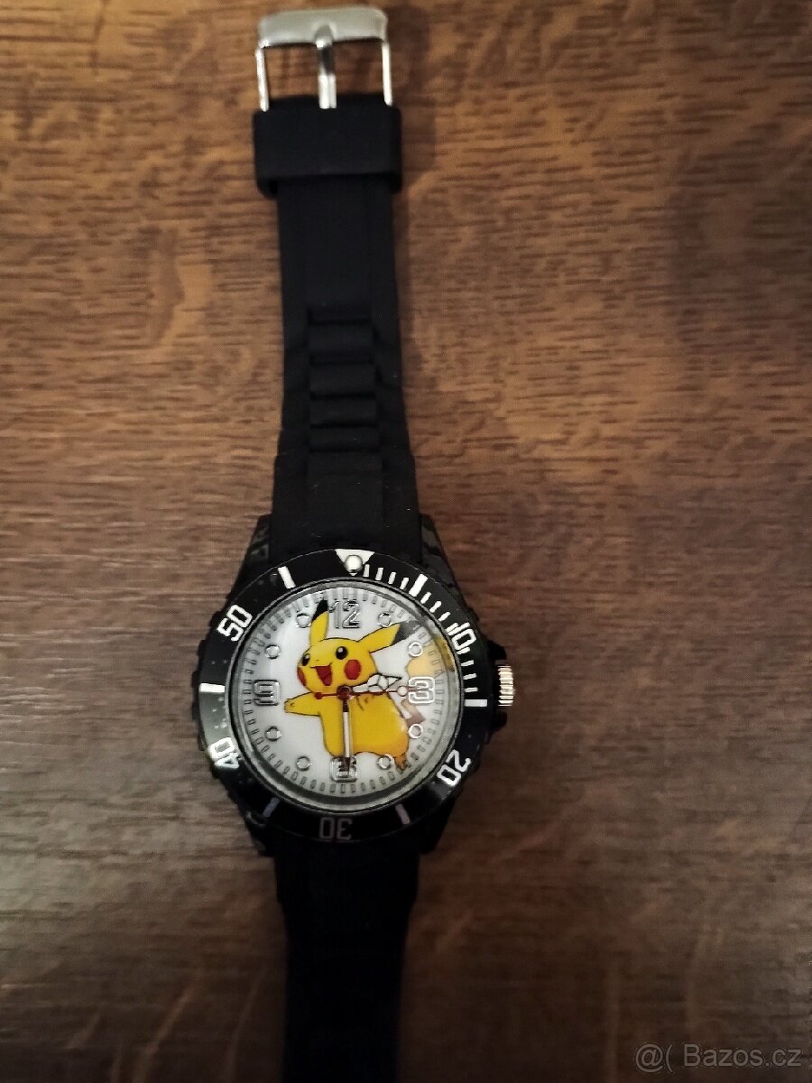 Dětské hodinky pikachu