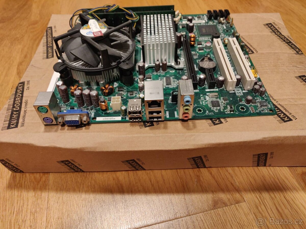 Intel DG31PR, integrovaná GPU, 2GB RAM, E4700 2.7GHz
