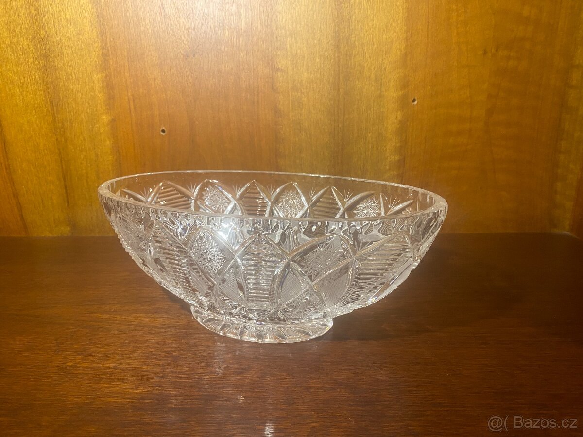 Broušená oválná mísa Bohemia Crystal (na ovoce, 25 cm)