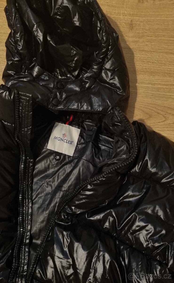 Moncler Bunda Maya