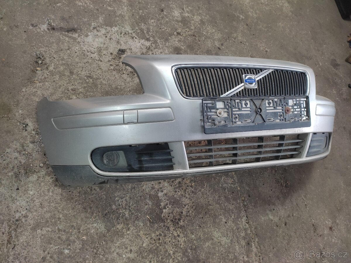 PŘEDNÍ NÁRAZNÍK VOLVO S40 II V50