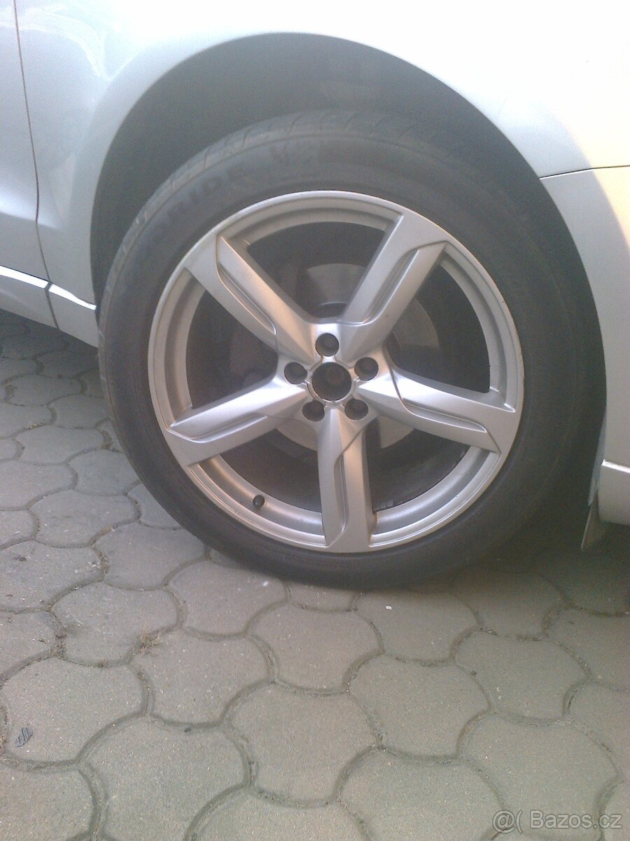 Alu kola z Audi 5x112 8,5jx20" et 33 pneu 255/45 20"