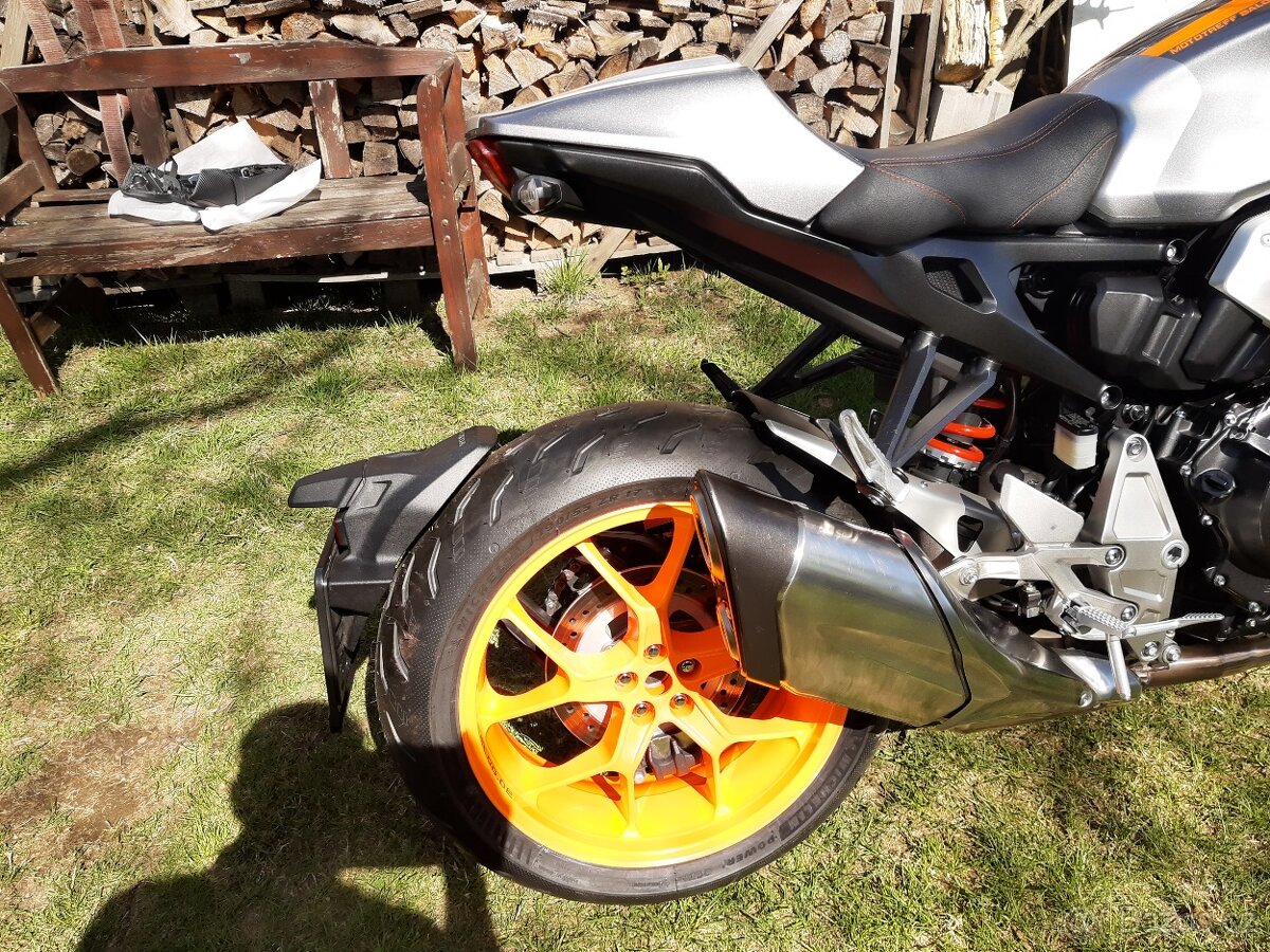 Cb1000r  sc80++