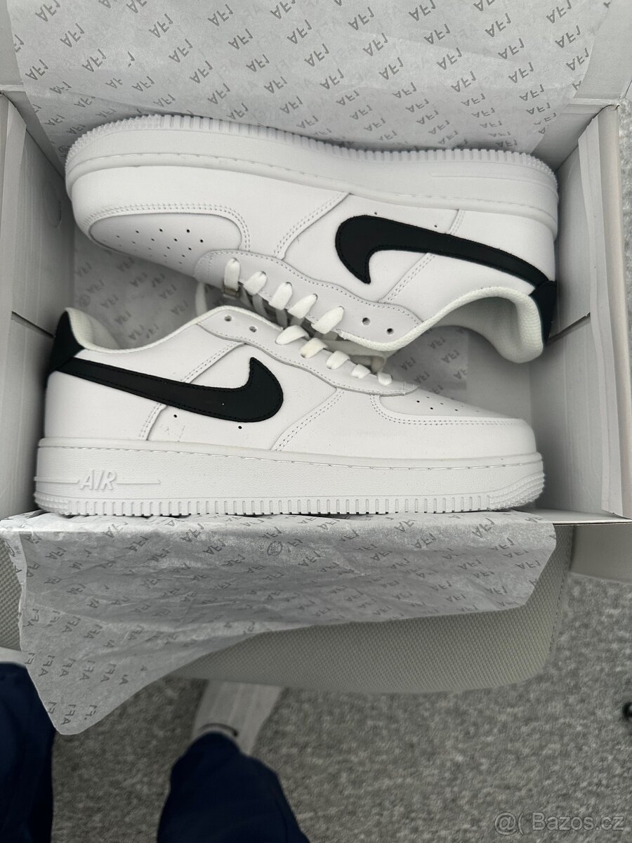 Nike Air Force 1