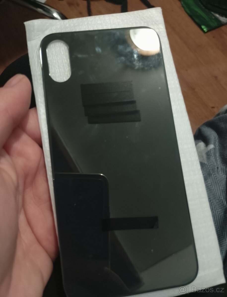iPhone 8 černa