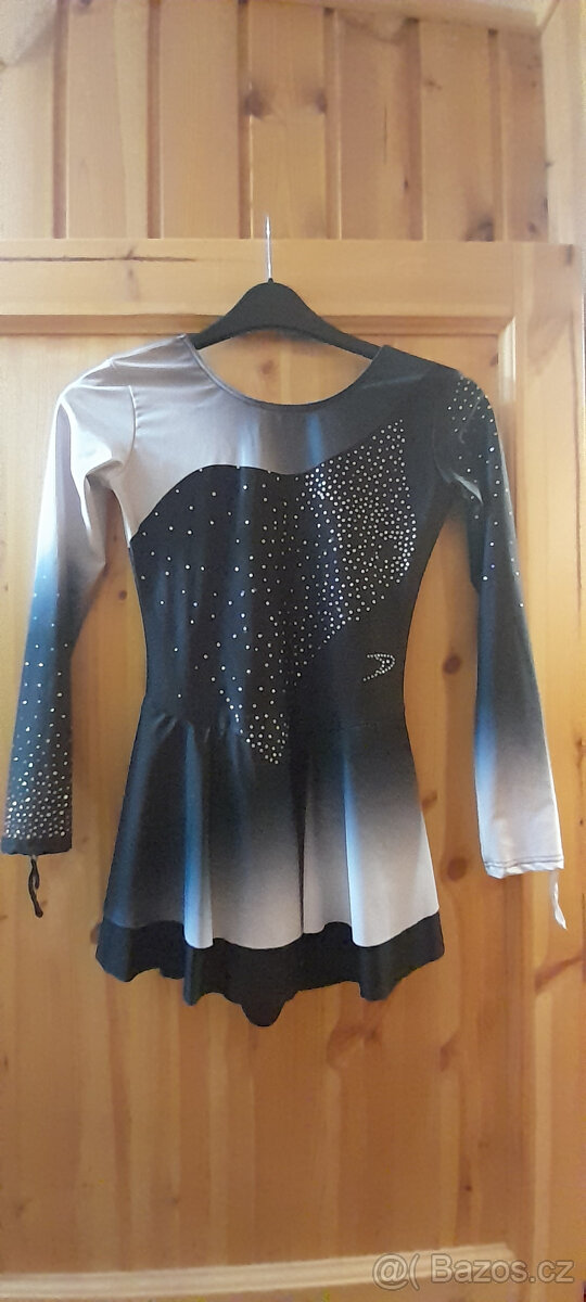 Prosám krasošaty 10-12 let, vel.S