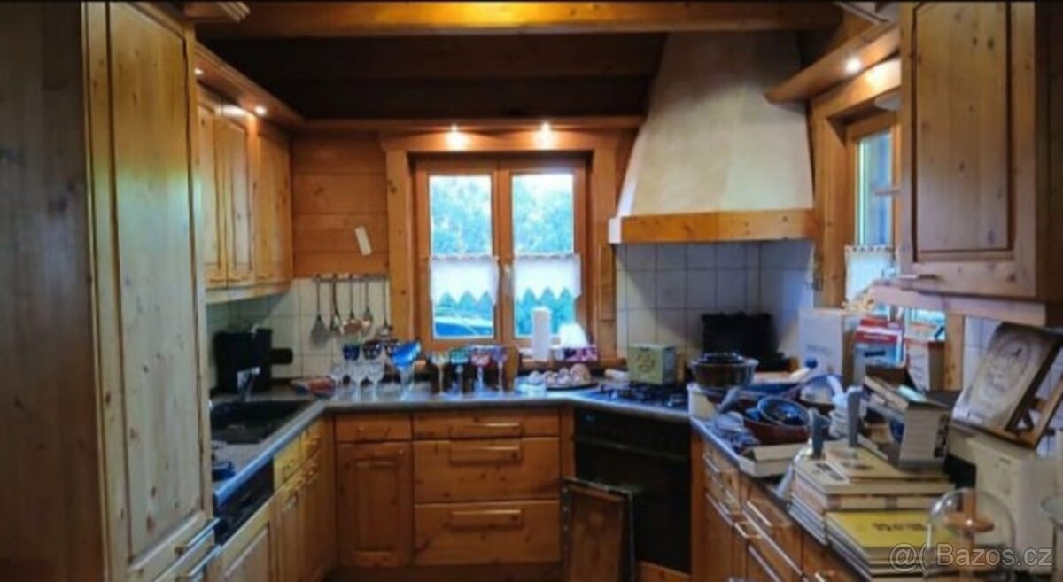 Kuchyně z borovice, 4745