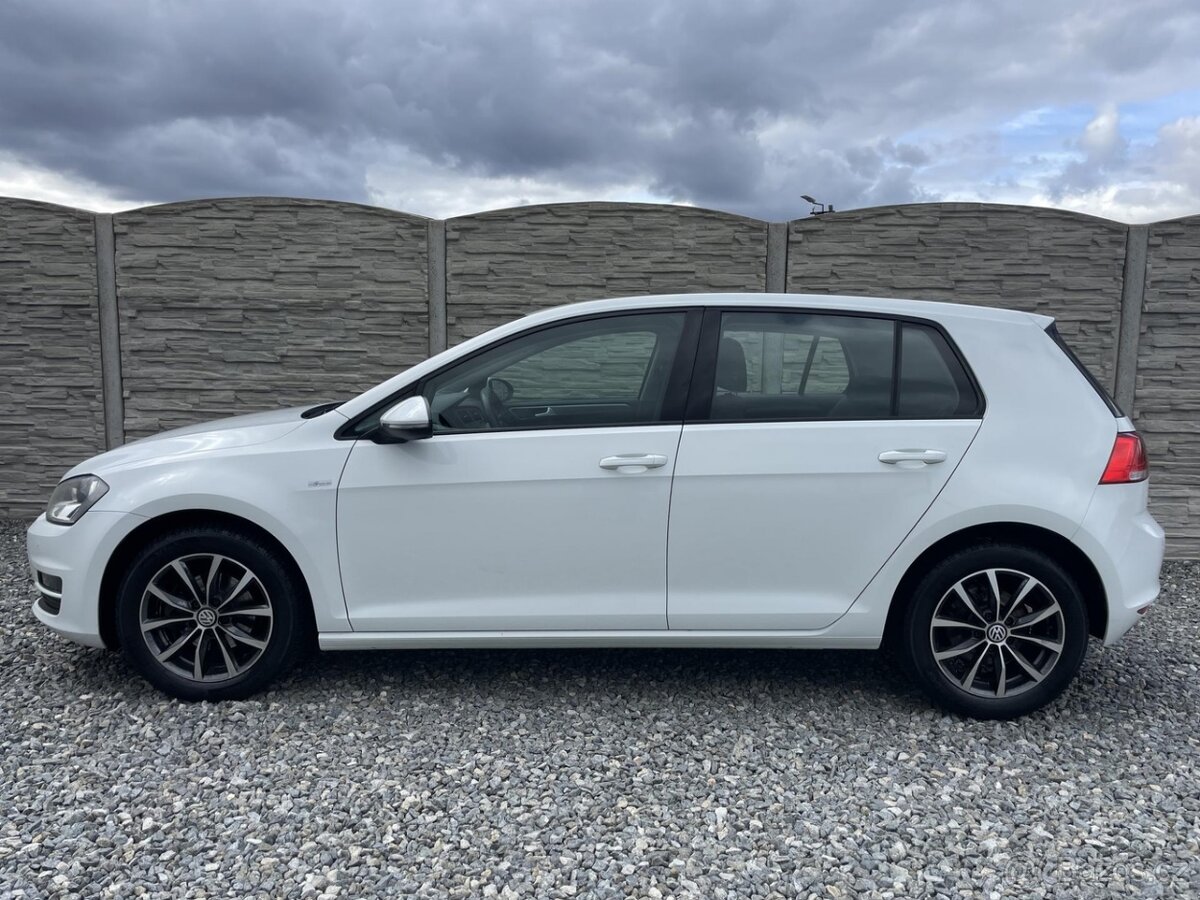 Volkswagen Golf 1.6TDi 90P SPORTLINE SERVIS 1A