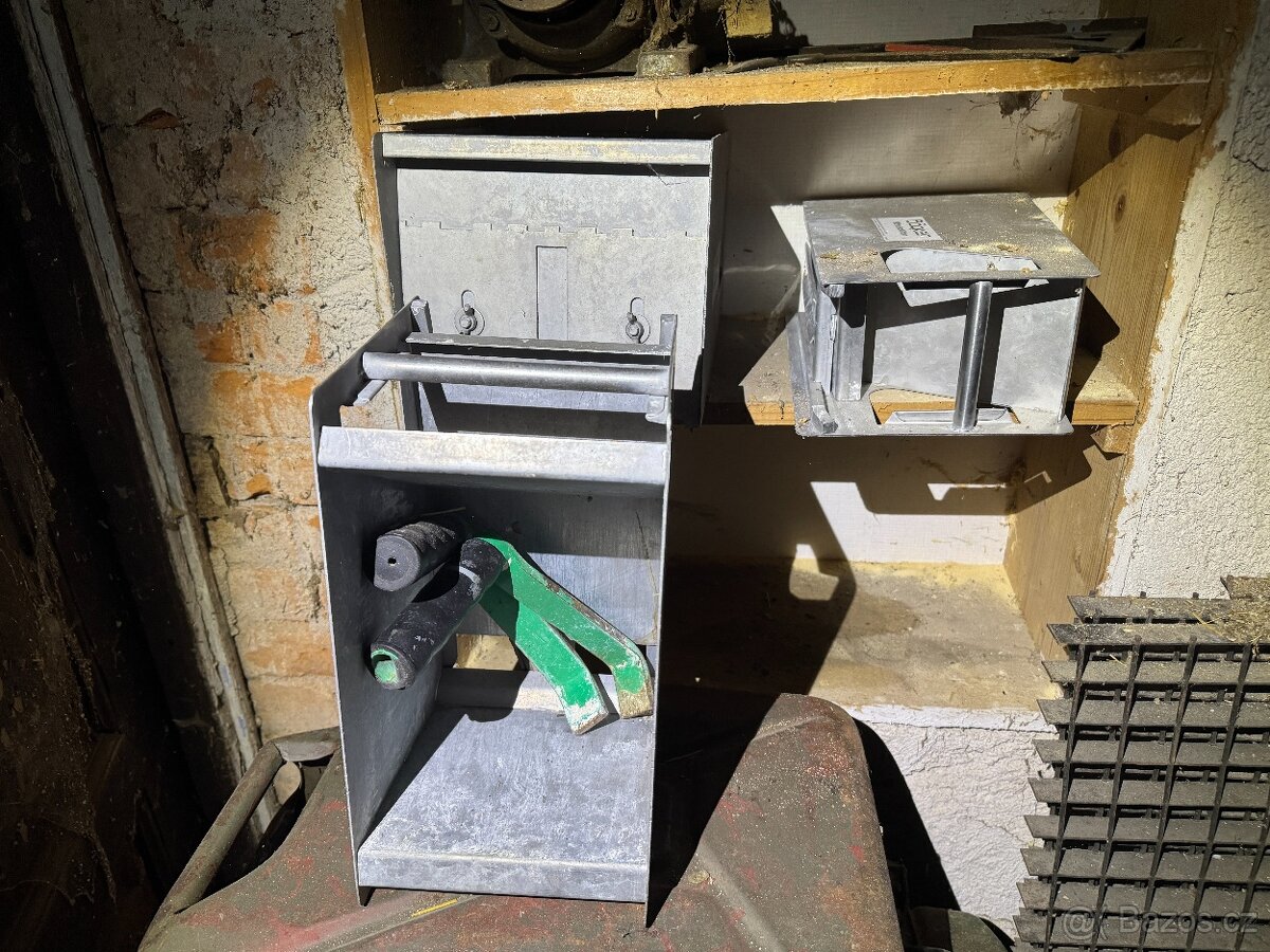 nerezové maltovací sáně (115 / 175 / 240 mm)