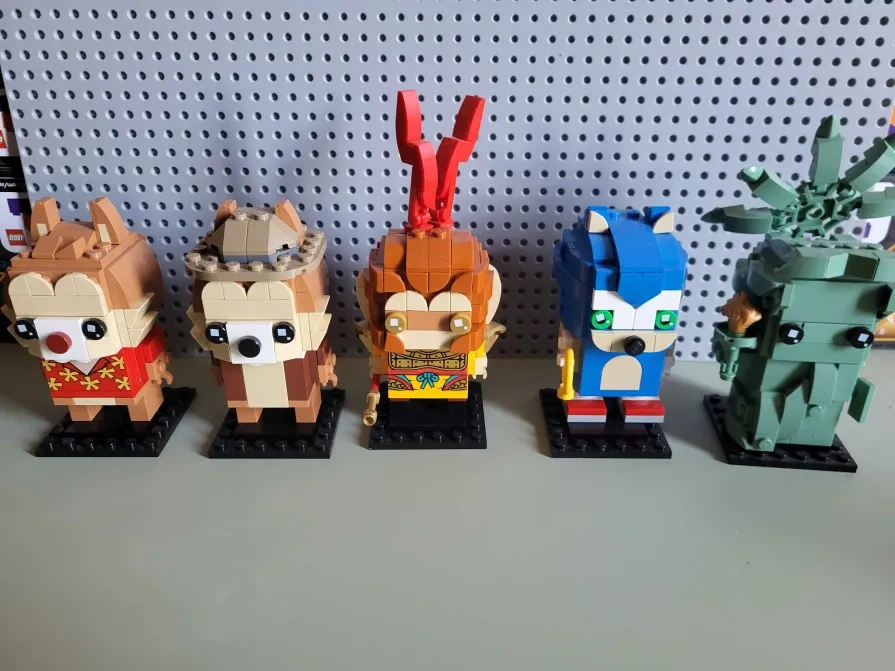 Lego Brickheadz Batman Disney Minions zasilkovna zdarma