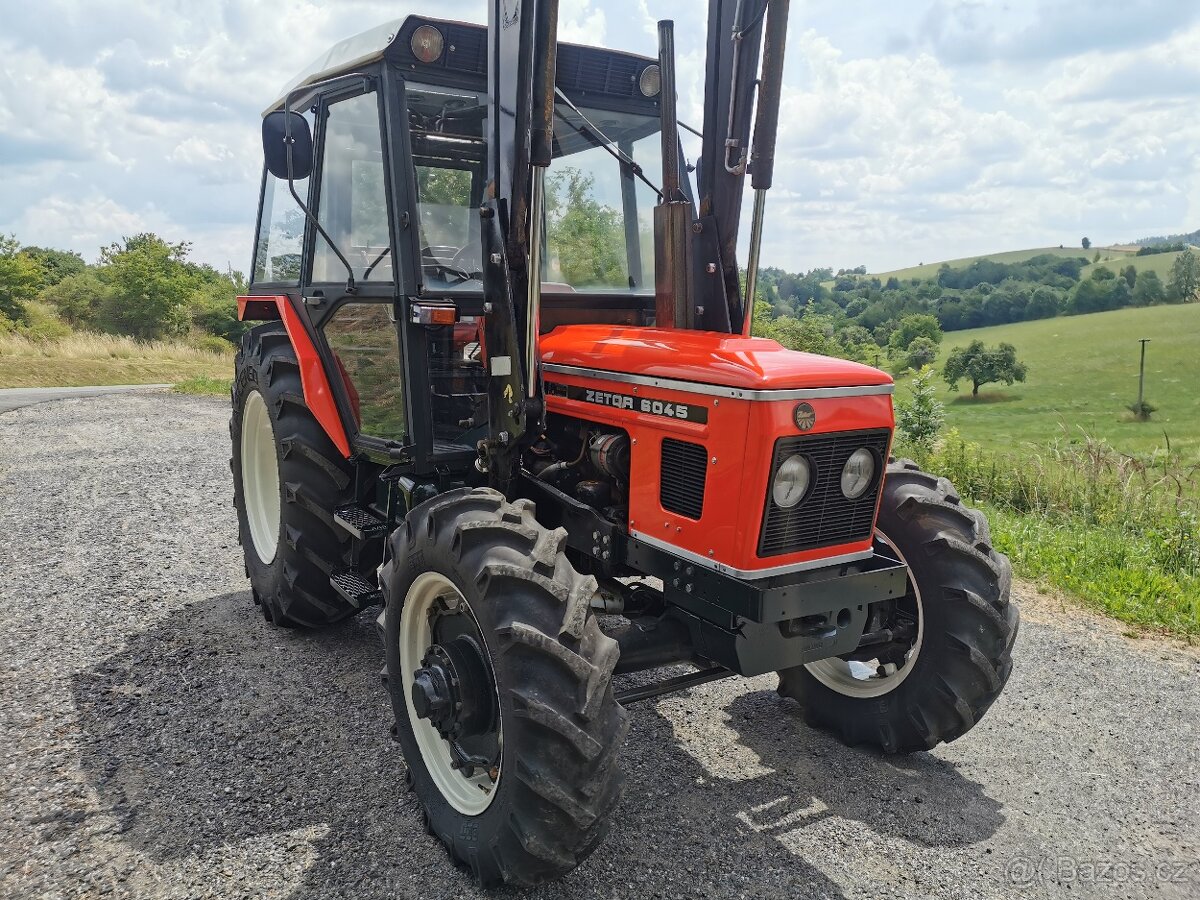 ZETOR 6045 S ČELNÍM NAKLADAČEM S TP A SPZ.