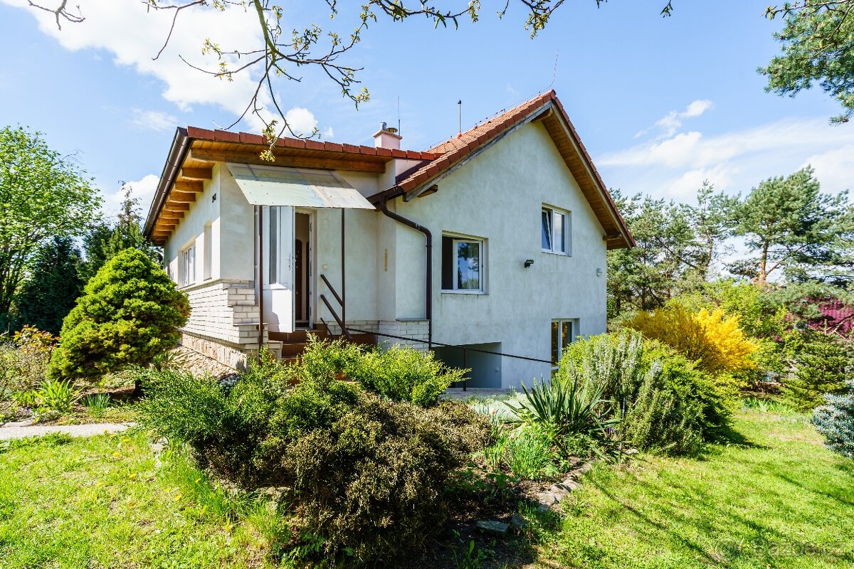 Prodej rodinného domu 130 m², pozemek 770 m² Mořina 242