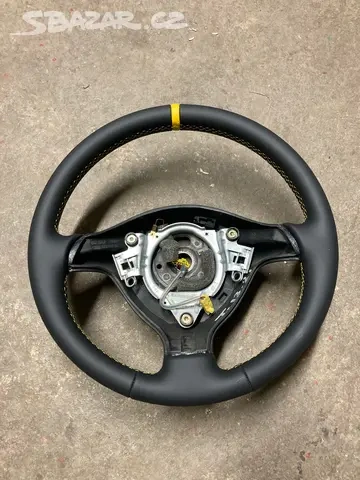 Renovovaný volant VW Golf 4. Celohladká kůže