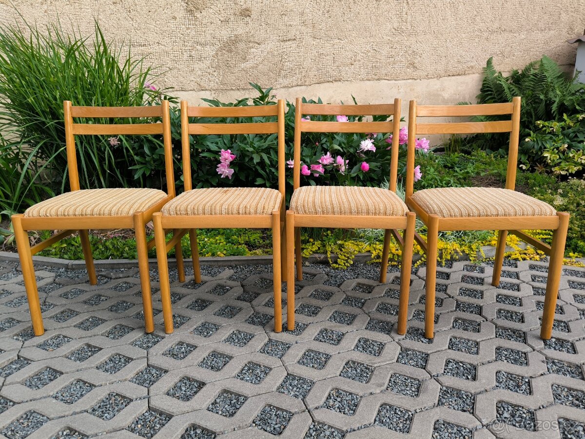 Retro dřevěné jídelní židle Jitona - 70. léta
