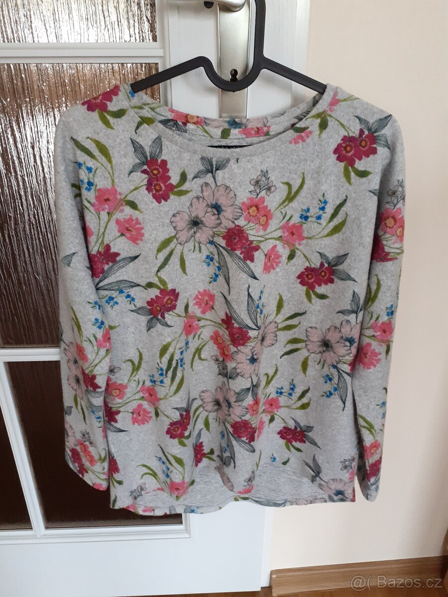 Svetr Mohito vel. XS