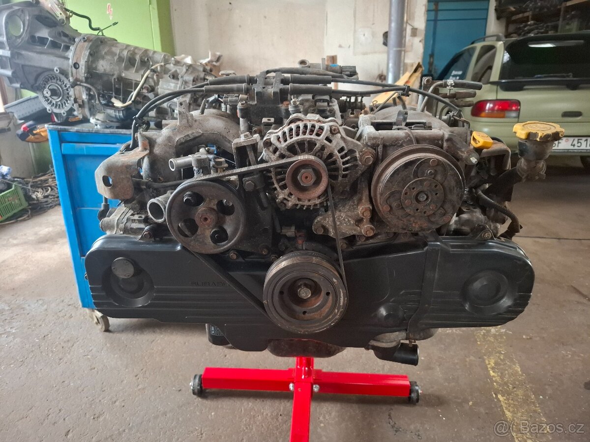 Motor 2.5 Subaru