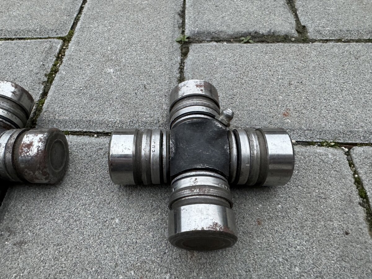 Volha Gaz-21,24, kardanové kříže, originál nové