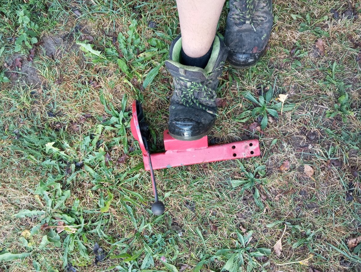 Zetor 25N ruční plyn