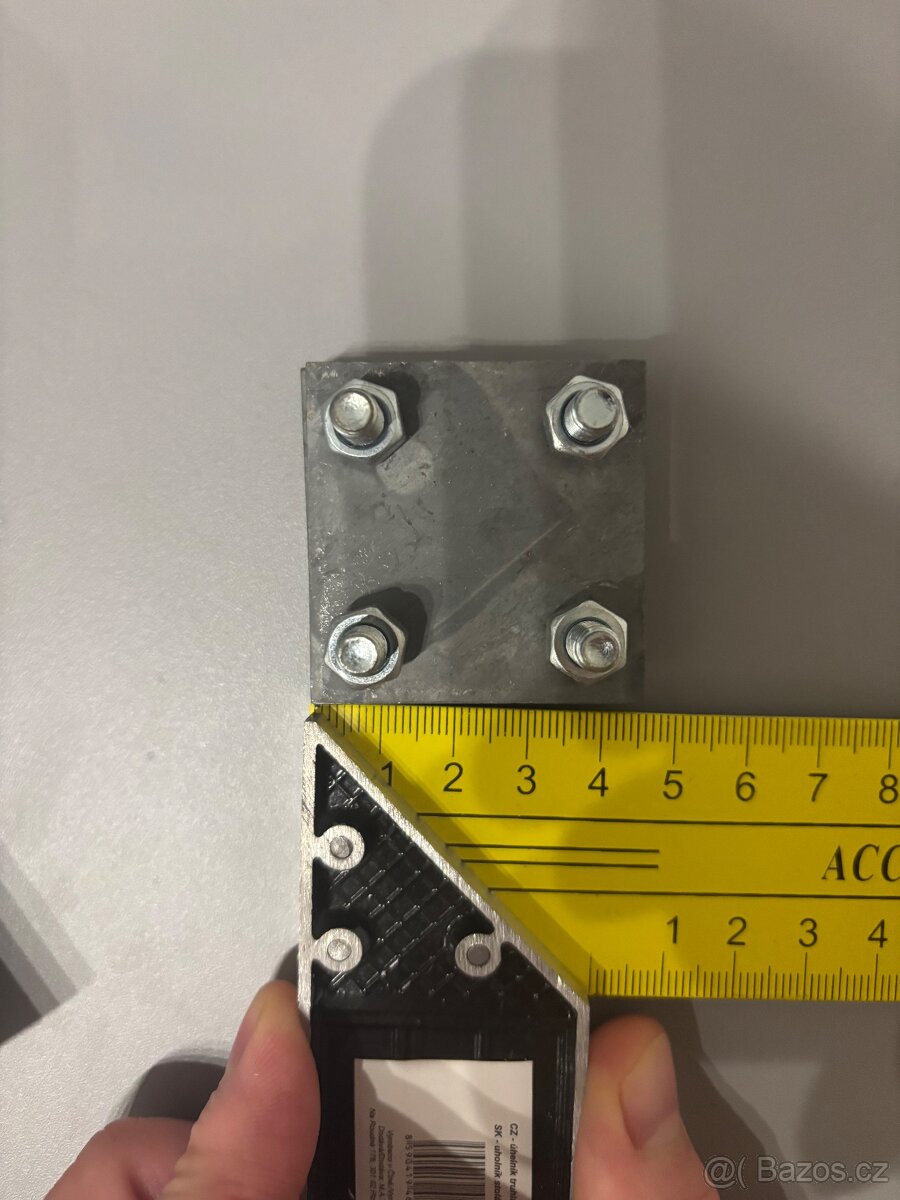 Zemnící svorka FeZn SR 01 45x45mm